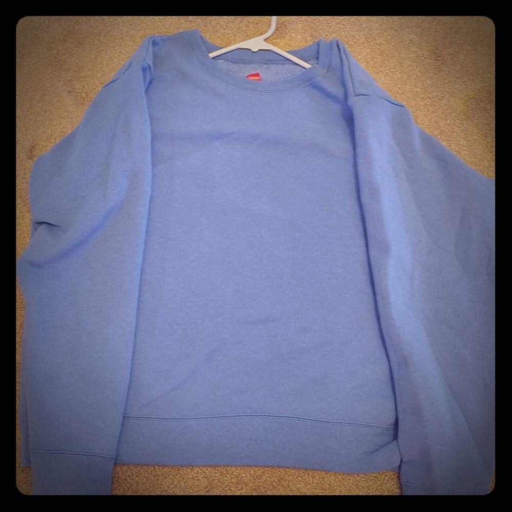 sweat shirt